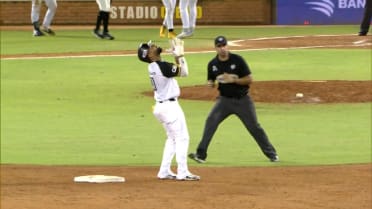 Ezequiel Durán's two-run RBI double