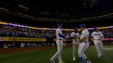 Rangers arman rally de 6 carreras