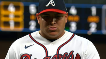 José Suárez abanica a seis