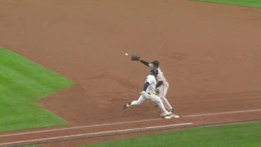Jasson Domínguez safe at first after review