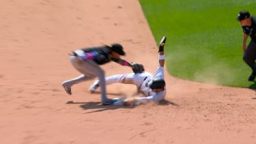 Meidroth's sac fly, Noda safe at second after review