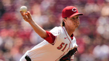 Brady Singer strikes out season-high 10, earns win