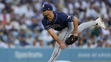 Nick Martinez fans six vs. Dodgers