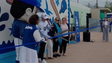 Will Smith, Dodgers visit Marquez Elementary 