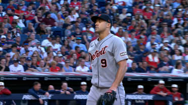 Jack Flaherty exits with left leg discomfort