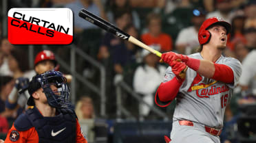 Nolan Gorman extends the lead with a three-run homer