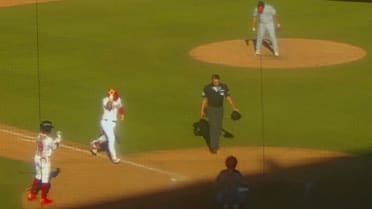 Juan Flores' solo homer