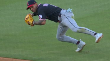 Brayan Rocchio's incredible sliding stop