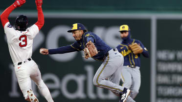 Brewers turn double play to end the 3rd