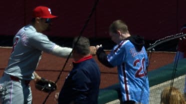 Nick Castellanos interacts with young Phillies fan