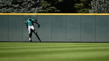 Julio Rodríguez's running catch in the 4th