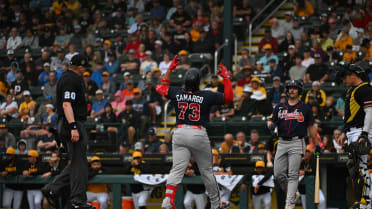 Jair Camargo pega HR solitario