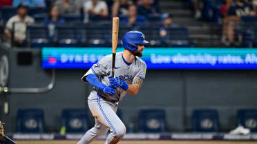 Nathan Lukes remolca con sencillo 