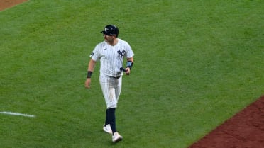 Rays turn double play ending the 9th inning 
