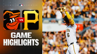 Konnor Griffin hits an RBI double in the Pirates' win