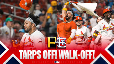 Iván Herrera's walk-off three-run homer (5)