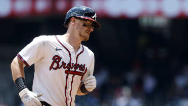 Sean Murphy's solo homer (13) 