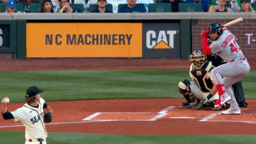 Bryce Miller strikes out Willson Contreras