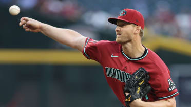 Michael Soroka fans Nick Gonzales to end the inning