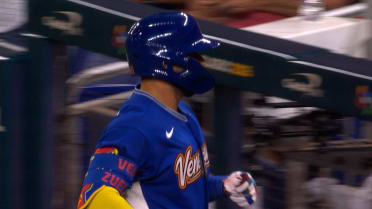 Wilyer Abreu's sacrifice fly