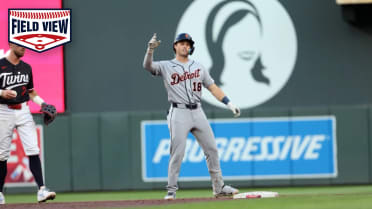 Field View: John Peck's first career hit and RBI