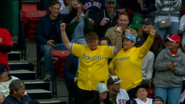 Fan takes home a foul ball from Connor Wong