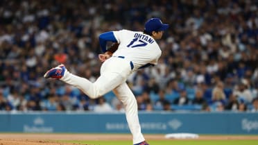 Shohei Ohtani strikes out Rhys Hoskins