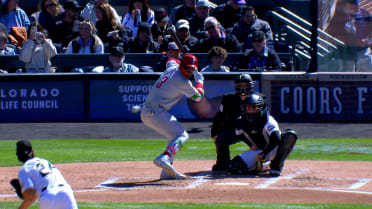 Los Filis pegan tres jonrones ante los Rockies