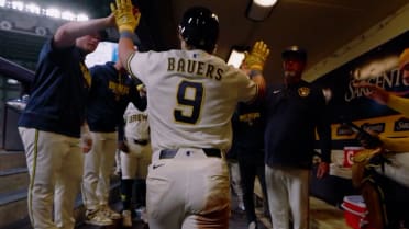 Jake Bauers pega jonrón solitario