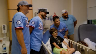 Rangers visit Medical City Children’s Hospital