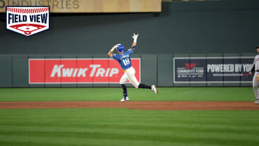 Field View: Kody Clemens third home run of the game
