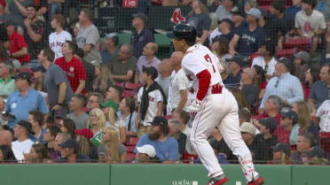 Masataka Yoshida's solo home run (7)
