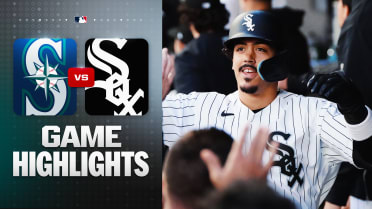 Vargas hits a pair of homers in White Sox win