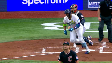 Yandy Díaz logra marca personal