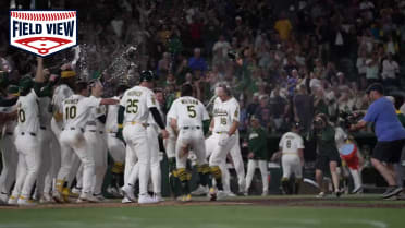 Field View: Nick Kurtz's walk-off home run
