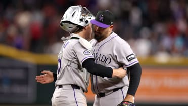 Antonio Senzatela asegura la victoria de Rockies 