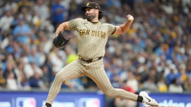 Robbie Ray fans Cooper Pratt