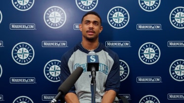 Julio Rodríguez, Dan Wilson reflect on 2025, more