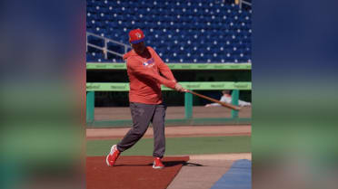 Phillies players get in first reps of Spring Training