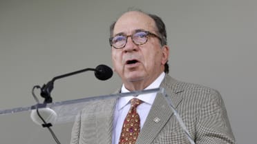 Johnny Bench on his love for baseball and more