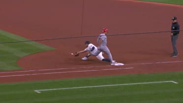José Fermín singles after review