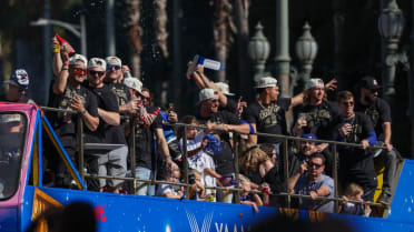Dodgers celebrate title with World Series parade