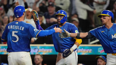 Twins score six runs in the 2nd