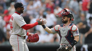 Aroldis Chapman earns the save