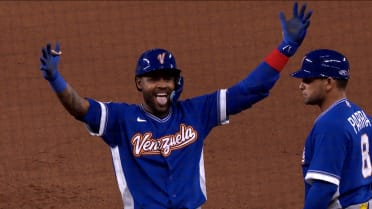 Maikel García da la ventaja con sencillo