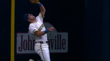 Sal Frelick realiza una espectacular atrapada