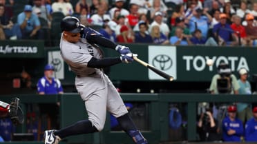 Aaron Judge's solo home run (11)