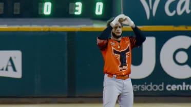 Segundo doblete impulsador de Allan Castro