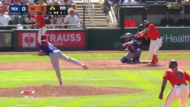 Sencillo impulsador de dos carreras de Willy Adames