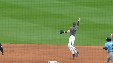 Francisco Lindor's run-saving play